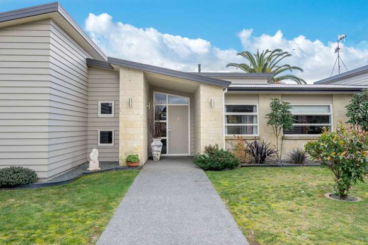 11 Hulme Way Raumati Beach_1