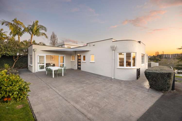 24 Banbury Crescent Fairfield_1