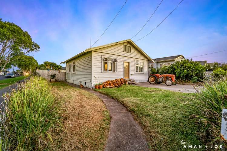 37 Wainui Avenue Point Chevalier_3