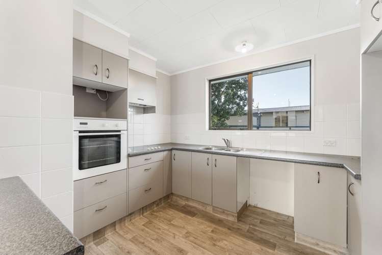 16 Lagoon Place_4