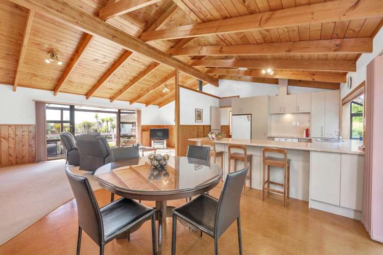 5 Lomeer Way Beachlands_6