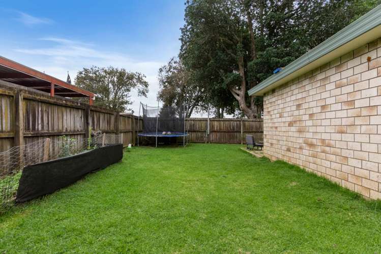 53 Kayes Road Pukekohe_27