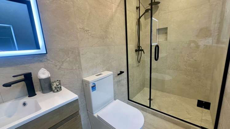 3/32 Bradbury Road Botany Downs_4