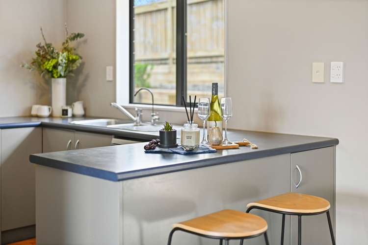 30 Pointon Glade Grandview Heights_10