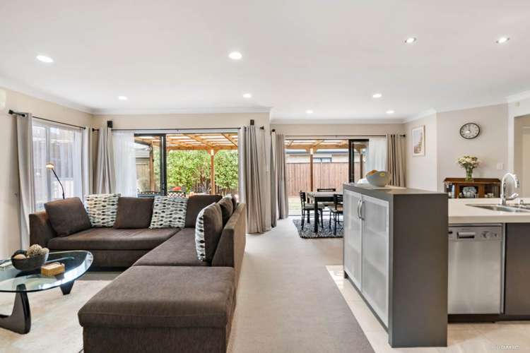 27 Stranraer Crescent Wattle Downs_25