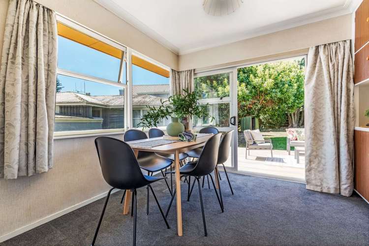 19 Warwick Place Brookfield_7