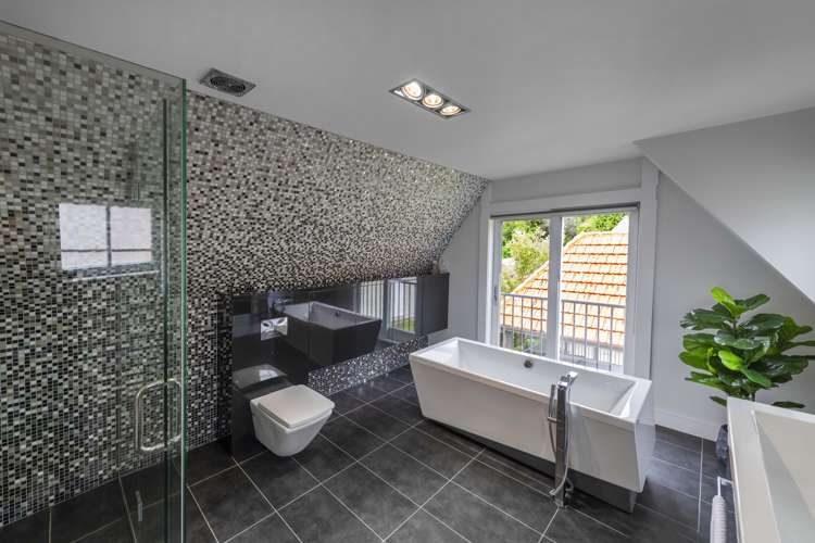 219 Marine Drive Lowry Bay_12