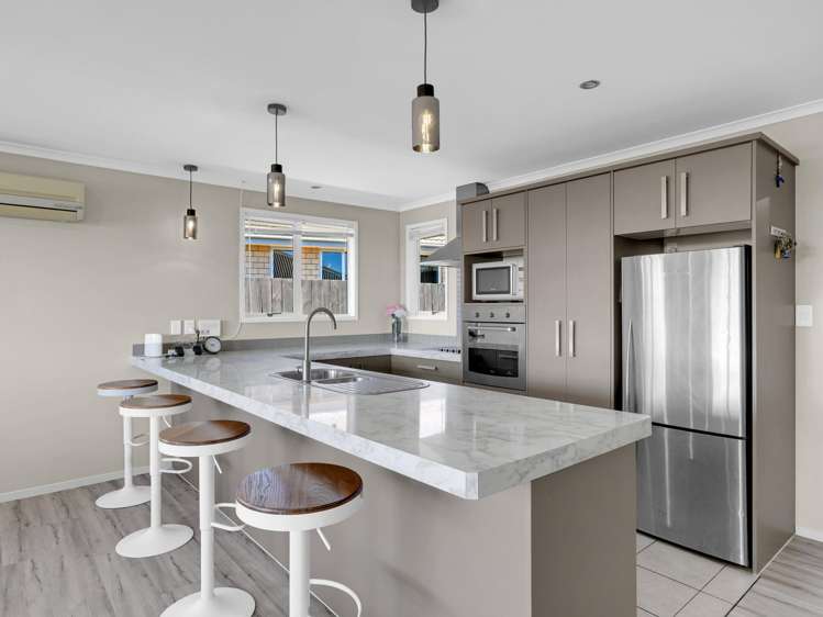 6 Raddington Way Huntington_6