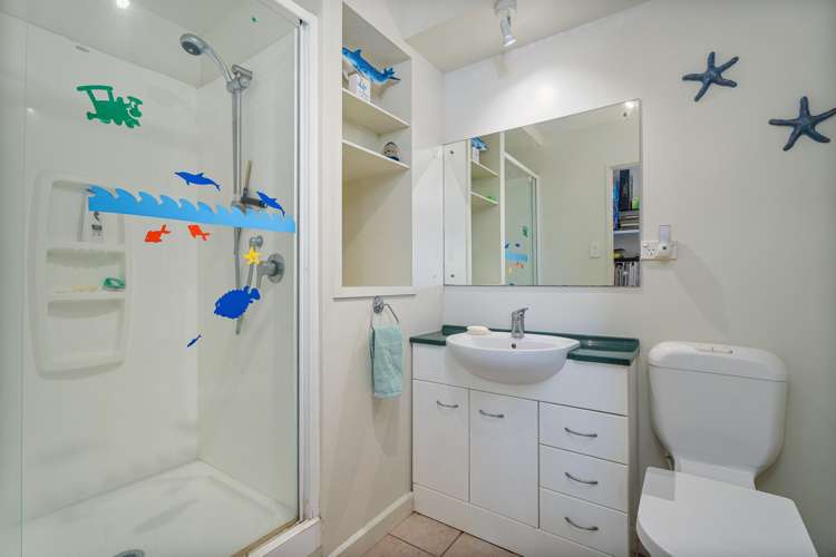 36a and 36b Mount Ave Pauanui_19