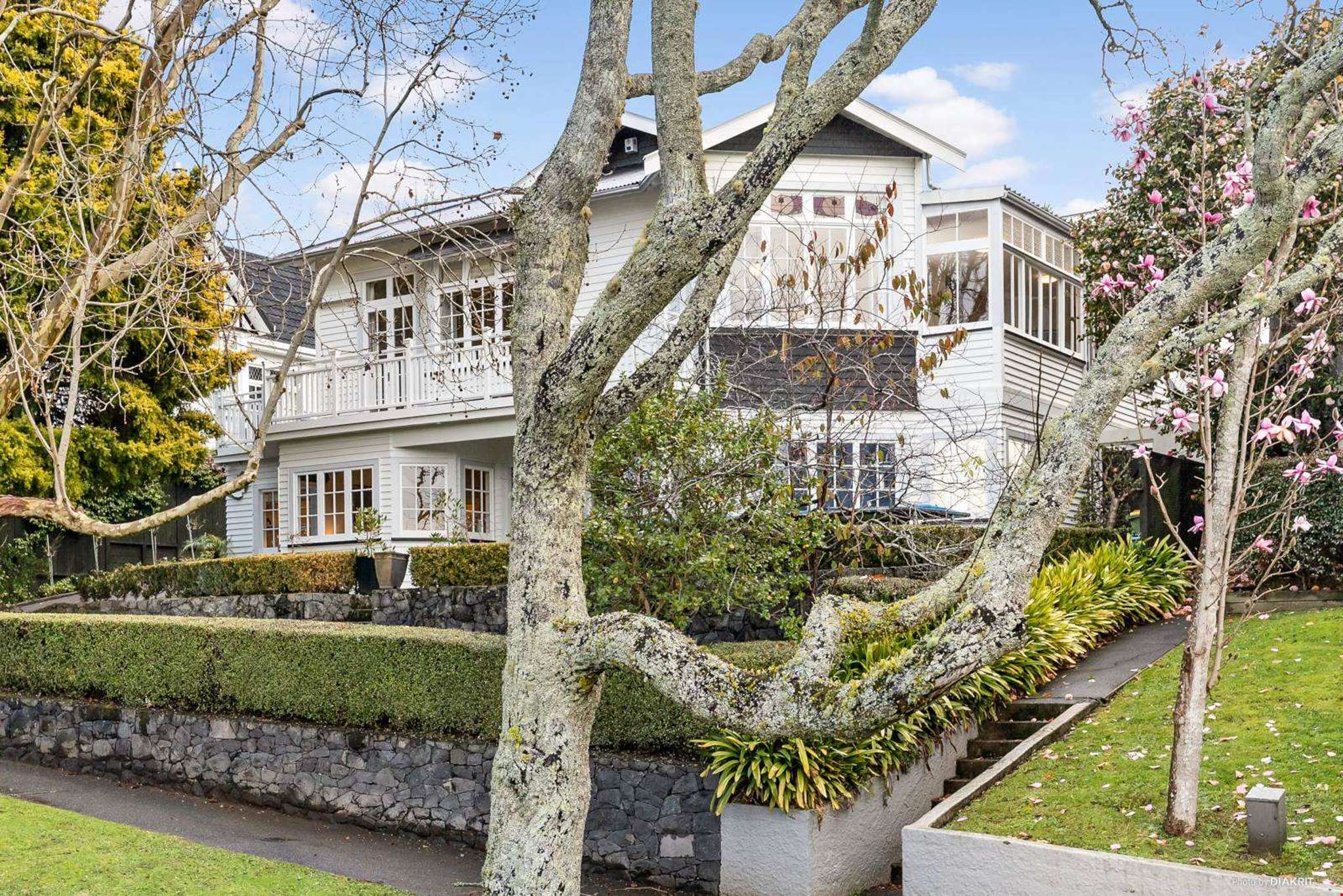 Double Grammar Zone home sells for $4.15m as shortage starts to bite