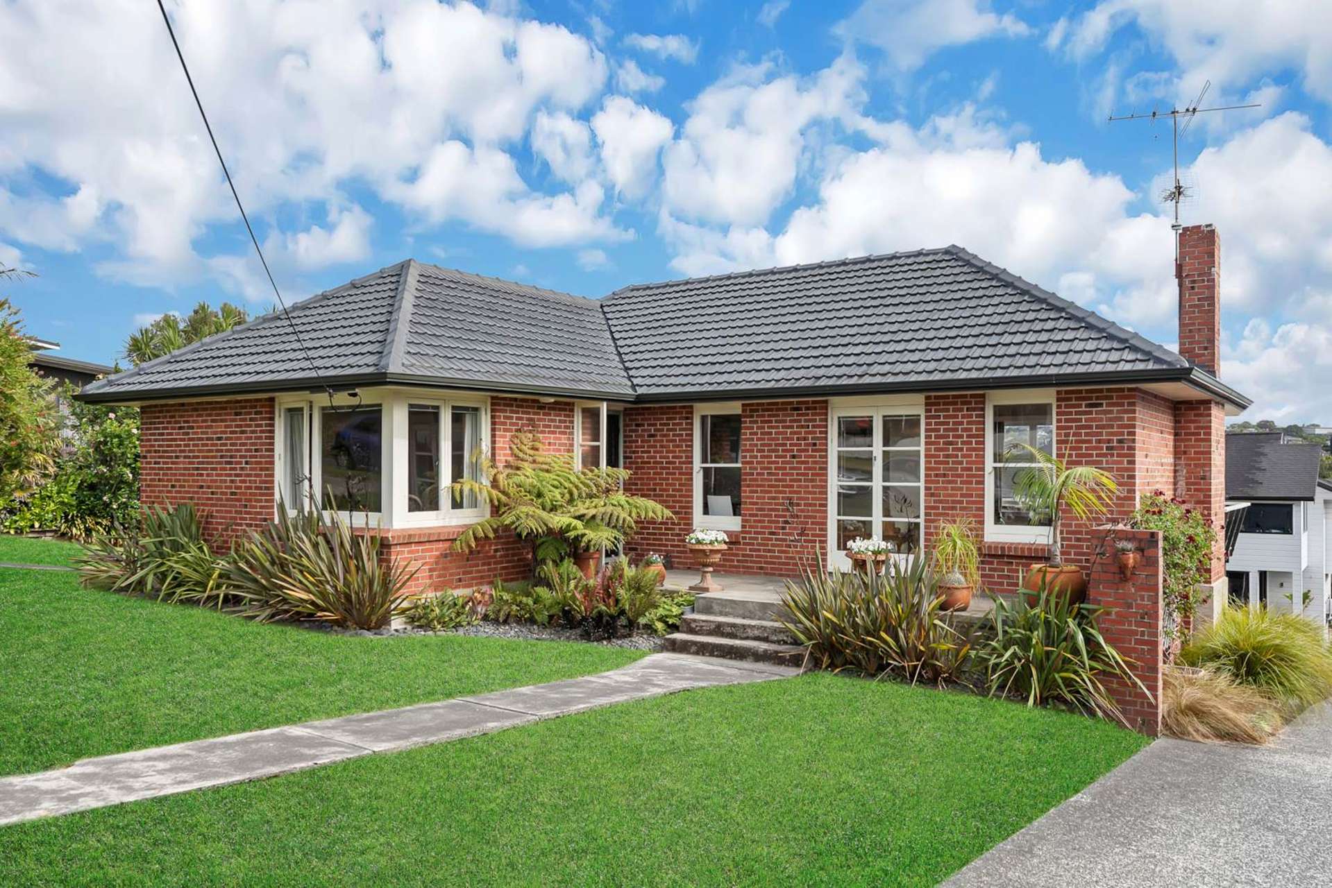 1/3 Newhaven Terrace Mairangi Bay_0