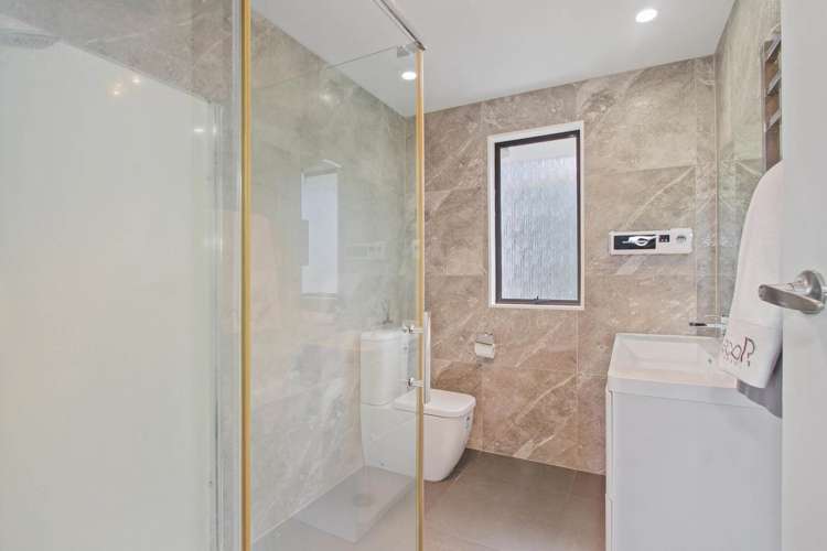 17 Thalia Place Totara Vale_6