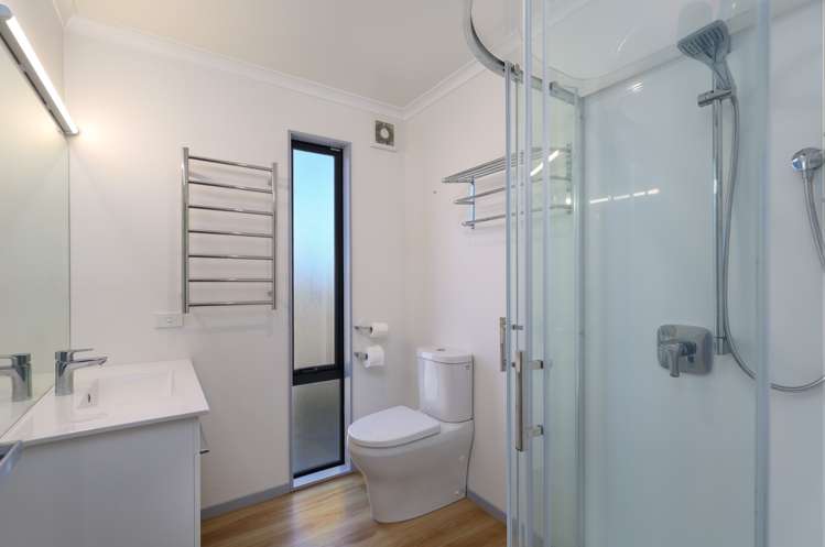 45 Saint Lawrence Street Toi Toi_19