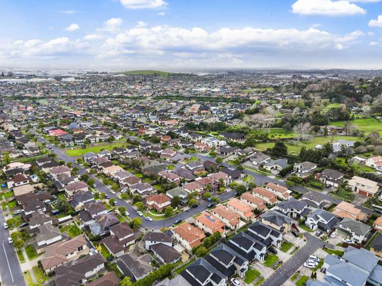 25 Bridgefield Crescent Flat Bush_26
