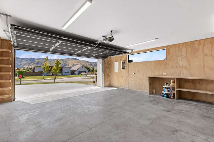 13 Isthmus Place Lake Hawea_17