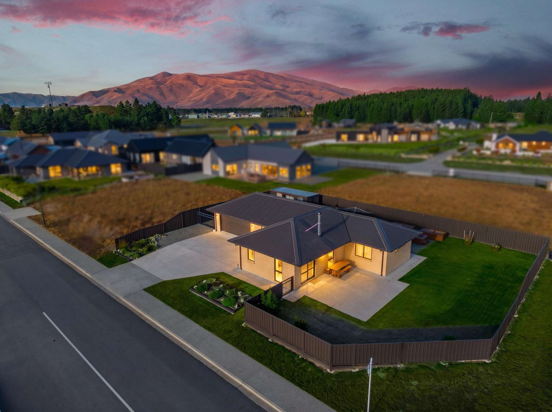 17 Glenfield Avenue Twizel_0