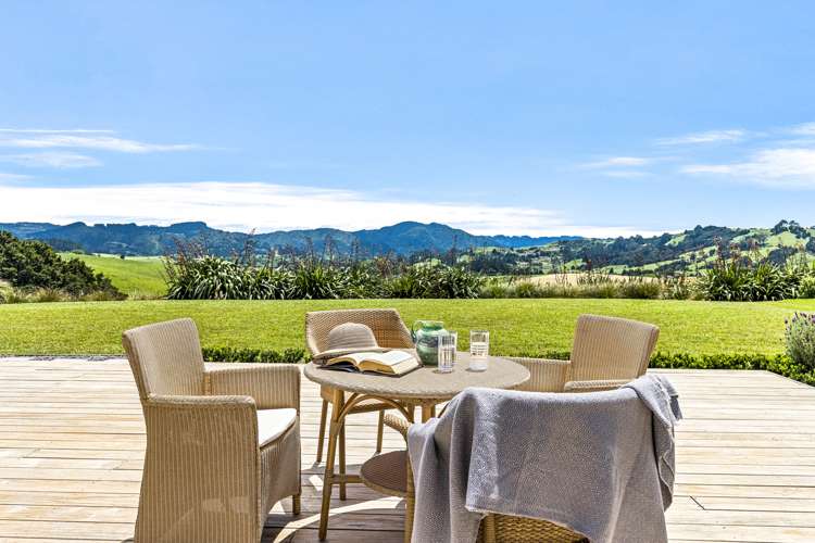 16 Tamahunga Drive_0