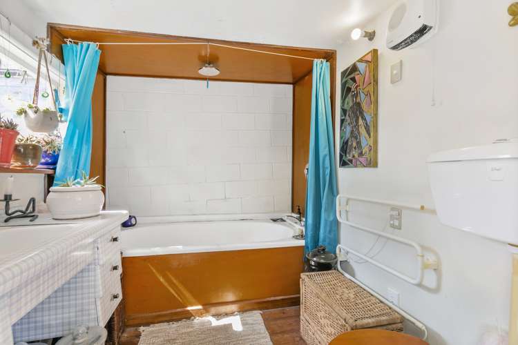 46 High Street Island Bay_24