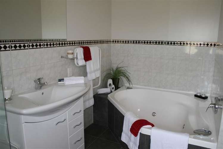 90 Taniwha Place Bethlehem_6