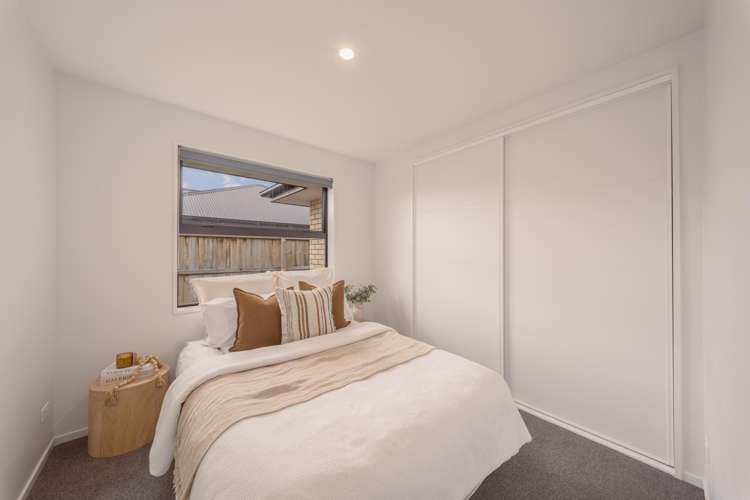 169 Faringdon Boulevard Rolleston_10