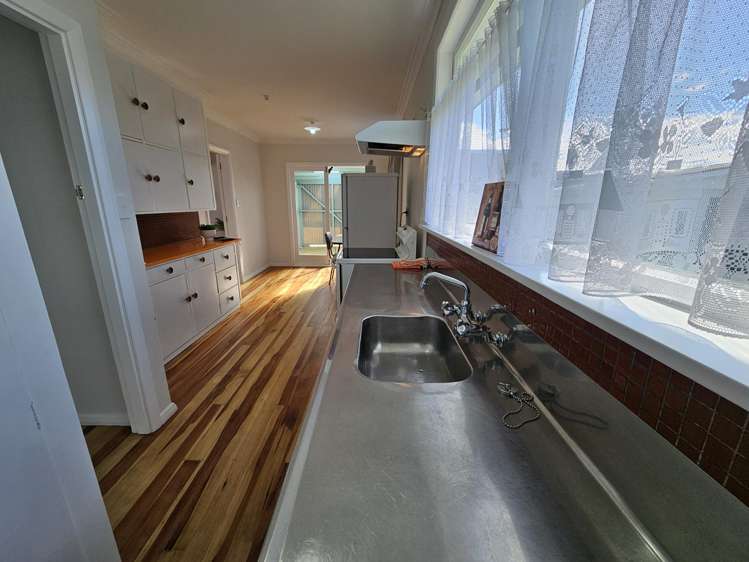 11 Middlesex Street Levin_9