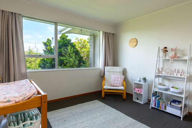 5 Newbourne Crescent Redwoodtown_11