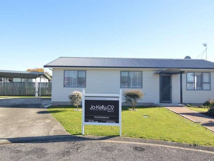 44 William Wong Place Carterton_0