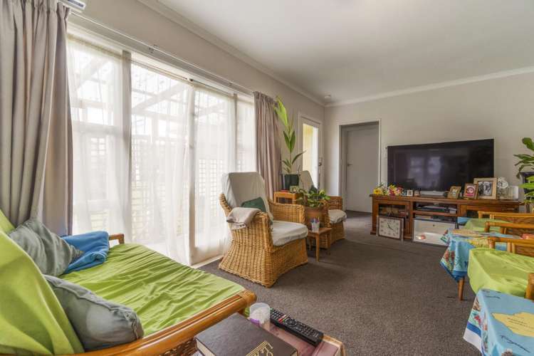 35 Barbary Avenue Kelston_5