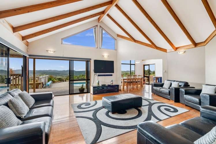 30 Galliard Way_0
