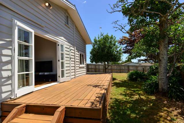 75 Tuhikaramea Road Dinsdale_1