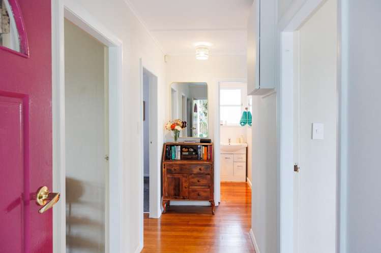 920 Tremaine Avenue Roslyn_7