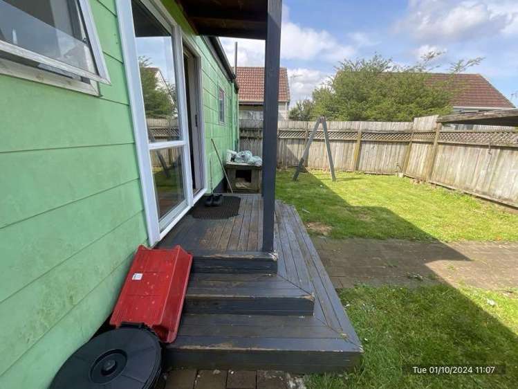 3/92 Kenderdine Rd 10695_6