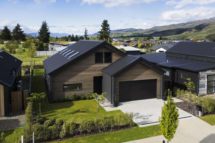 31 Magnum Drive Cromwell_1