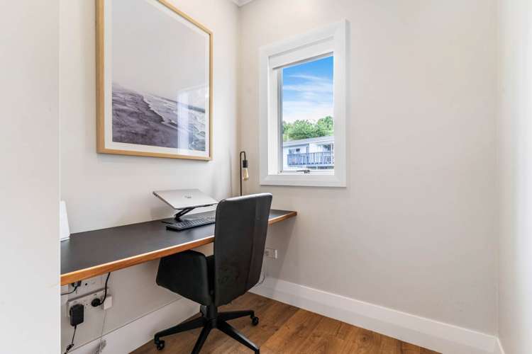 7 Polkinghorne Drive Manly_15