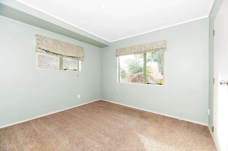 23 Goldfinch Rise Unsworth Heights_14