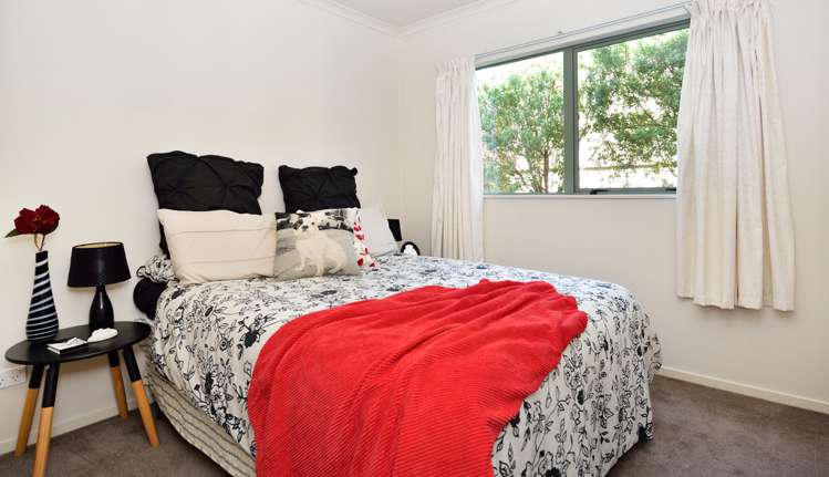 217 Alec Craig Way Gulf Harbour_15