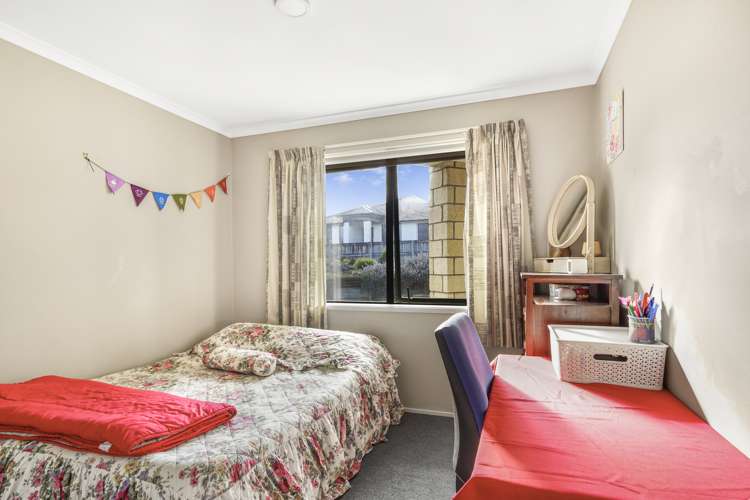 12 Evergreen Rise Grandview Heights_16