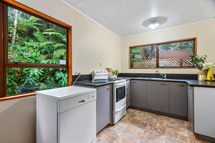 324 Huia Road Titirangi_9