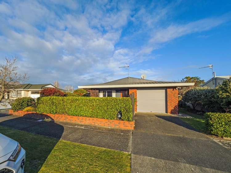 35 Cedar Crescent Feilding_14
