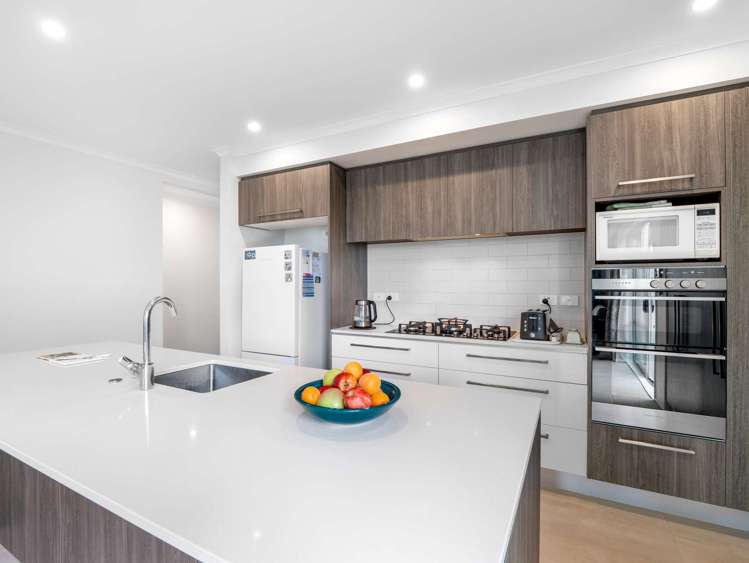 3 Taikura Avenue Red Beach_24