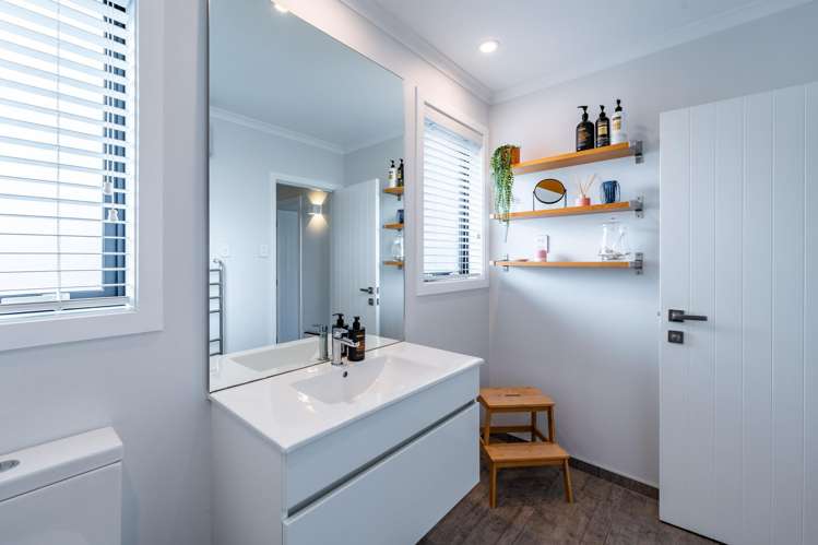 84 Helwick Street Wanaka_16