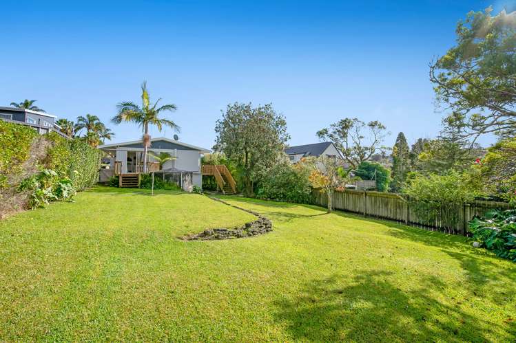 39 Gledstane Road Stanmore Bay_17