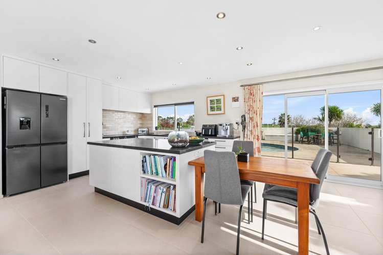 1382 Old North Road Helensville_34