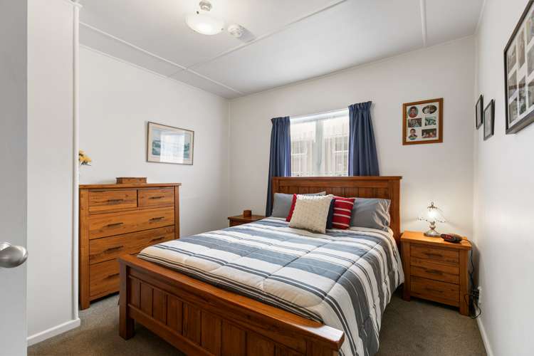 49 Kiwi Esplanade Mangere Bridge_5