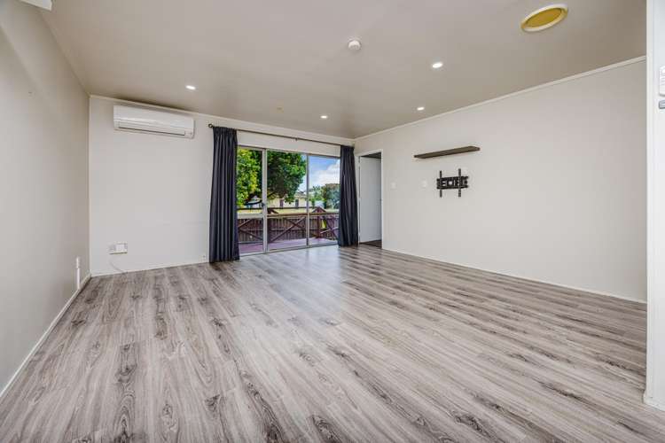 2/60 Moncrieff Avenue_5