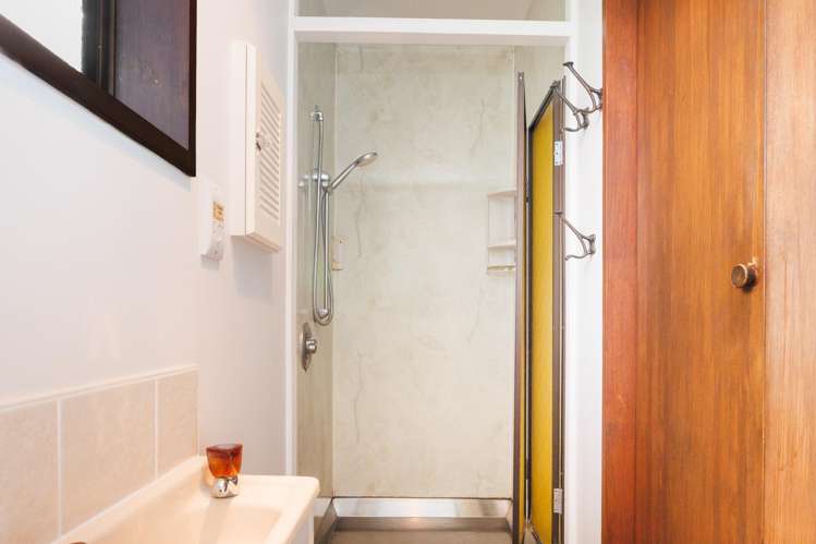 9 Calder Place Feilding_13