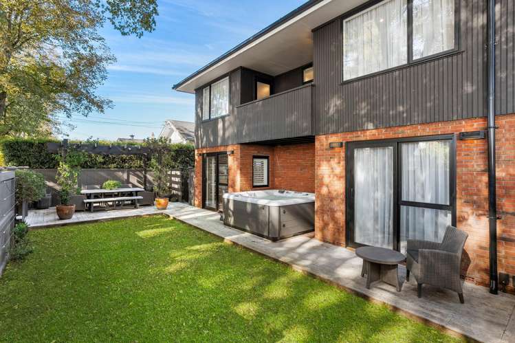 1/32 Empire Road Epsom_17