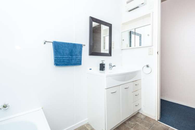 2 Stevenson Lane Kaiti_10