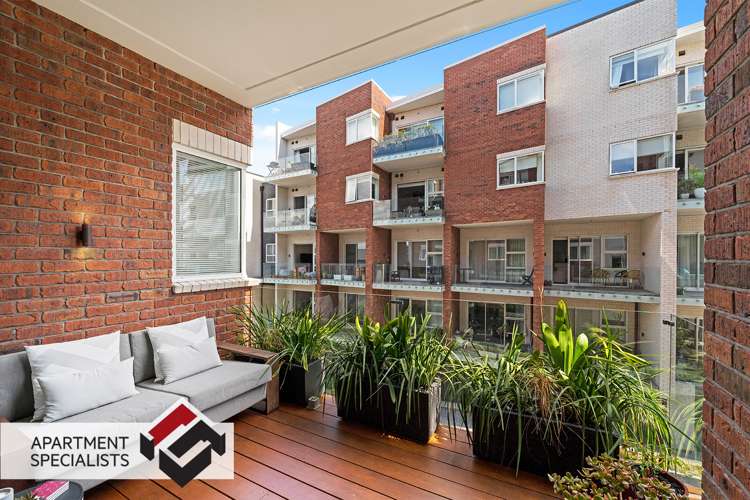 01/54g Surrey Crescent Grey Lynn_13