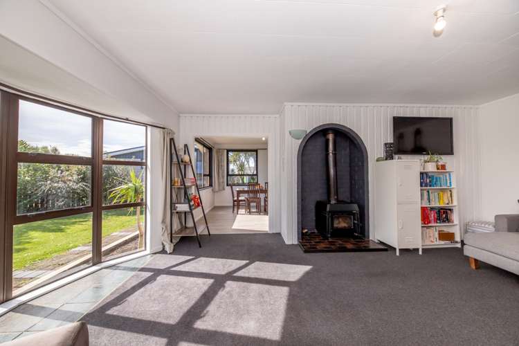 25 Ngahue Crescent Carters Beach_12